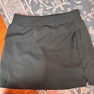 Dark Gray/Green Athletic Skort